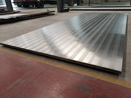 Composite Plate with Explosive Welding